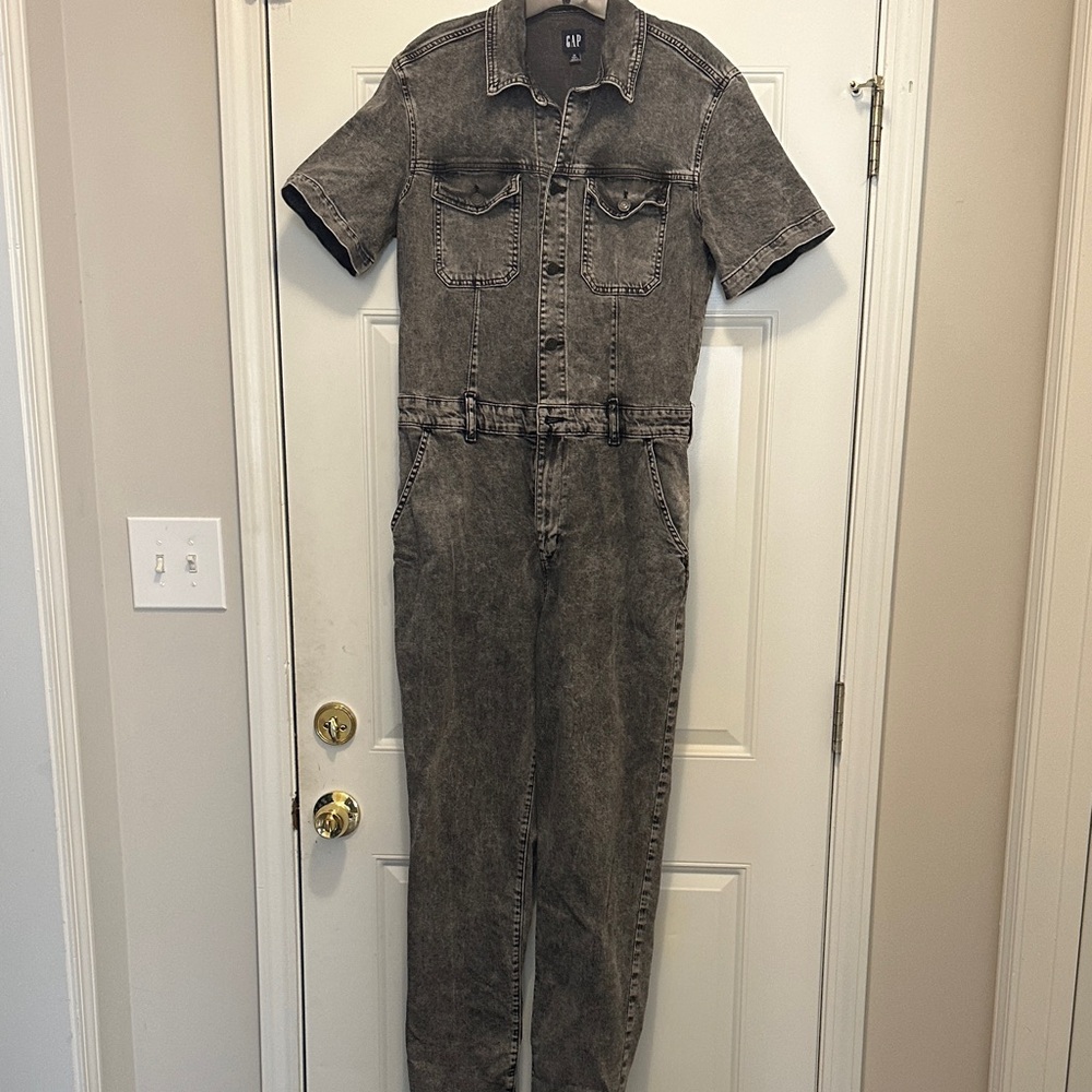GAP Washed Charcoal Short-Sleeve Denim Jumpsuit